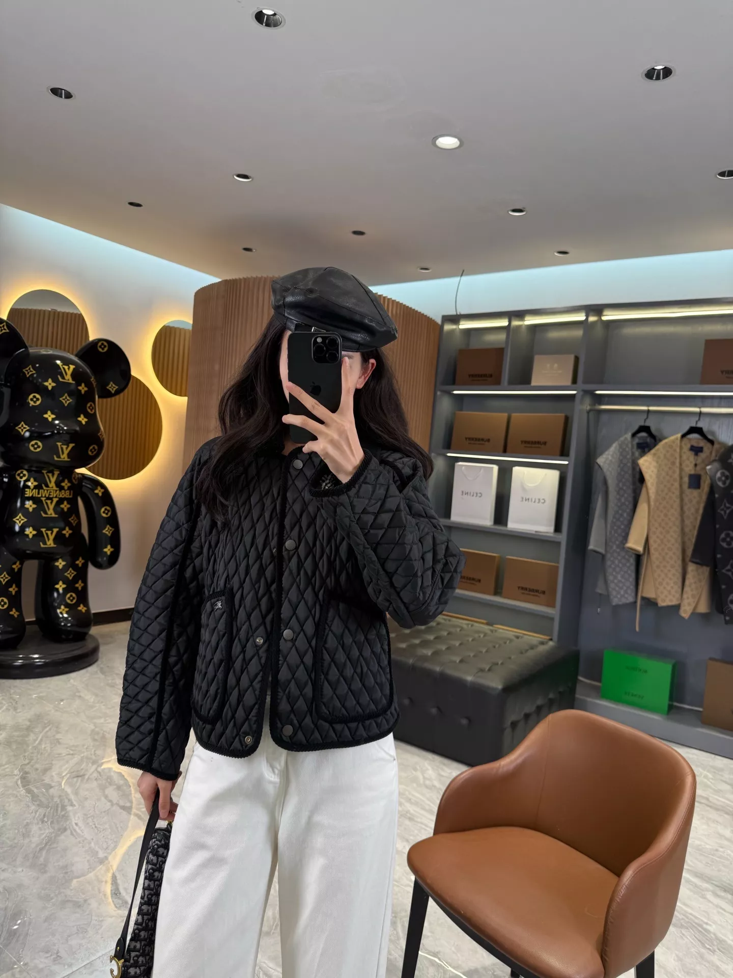 버버리 플로리스톤 여성 숏 퀼팅 나일론 패딩 재킷 상세 이미지 134