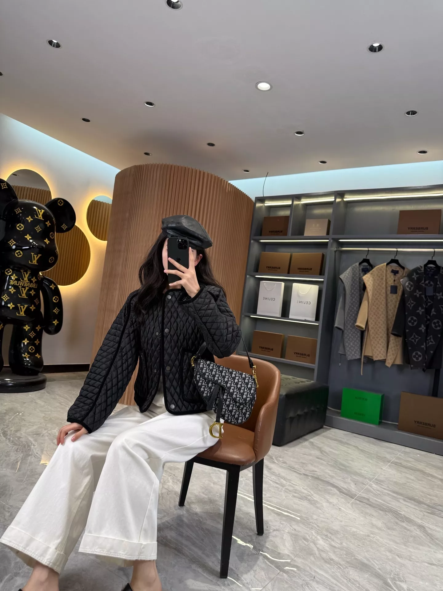 버버리 플로리스톤 여성 숏 퀼팅 나일론 패딩 재킷 상세 이미지 137