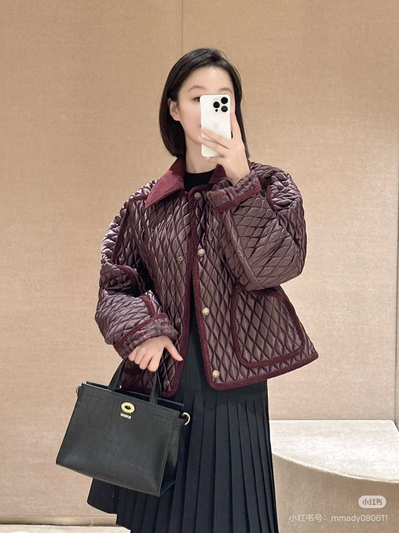 버버리 플로리스톤 여성 숏 퀼팅 나일론 패딩 재킷 상세 이미지 97
