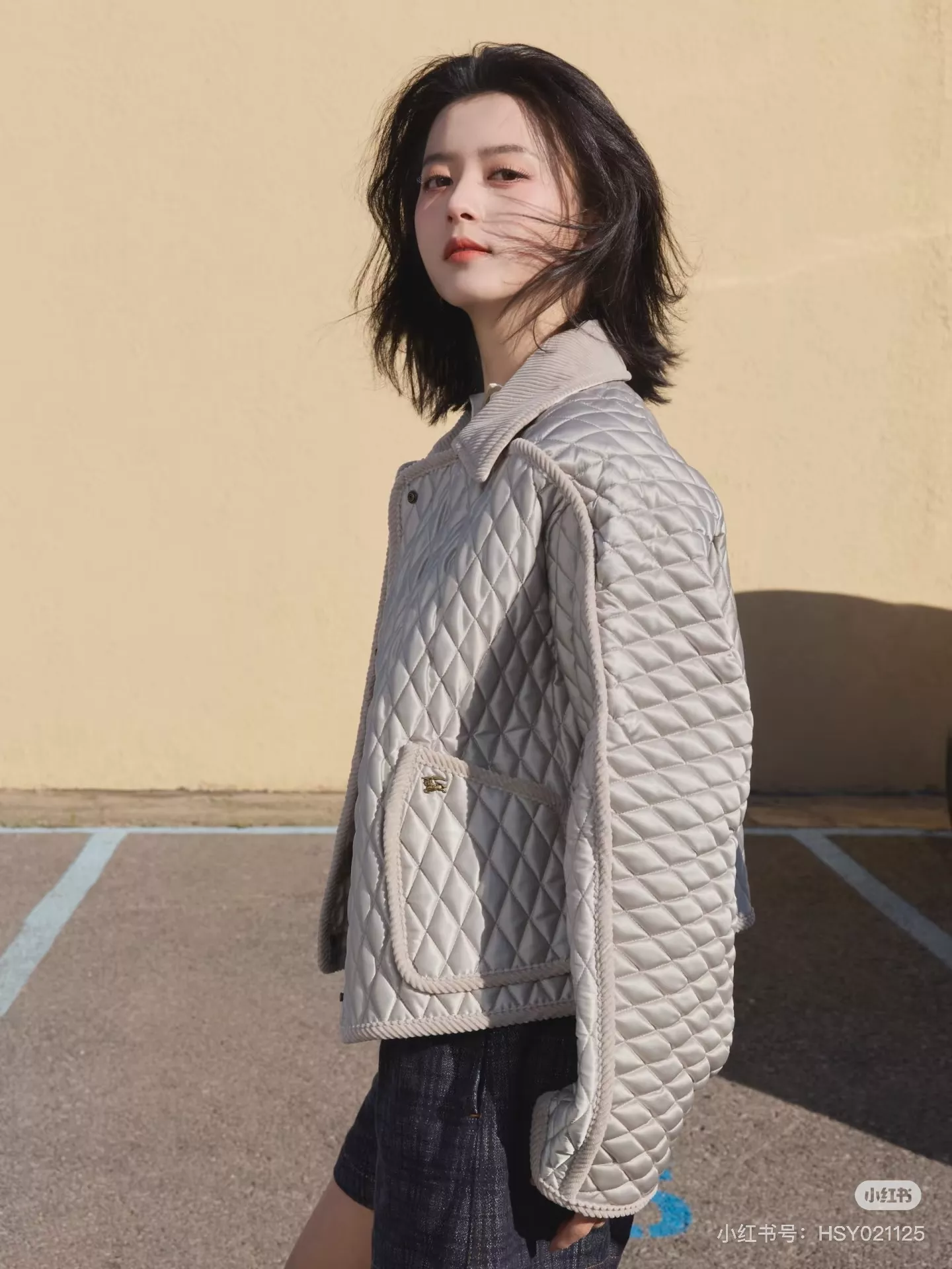 버버리 플로리스톤 여성 숏 퀼팅 나일론 패딩 재킷 상세 이미지 165