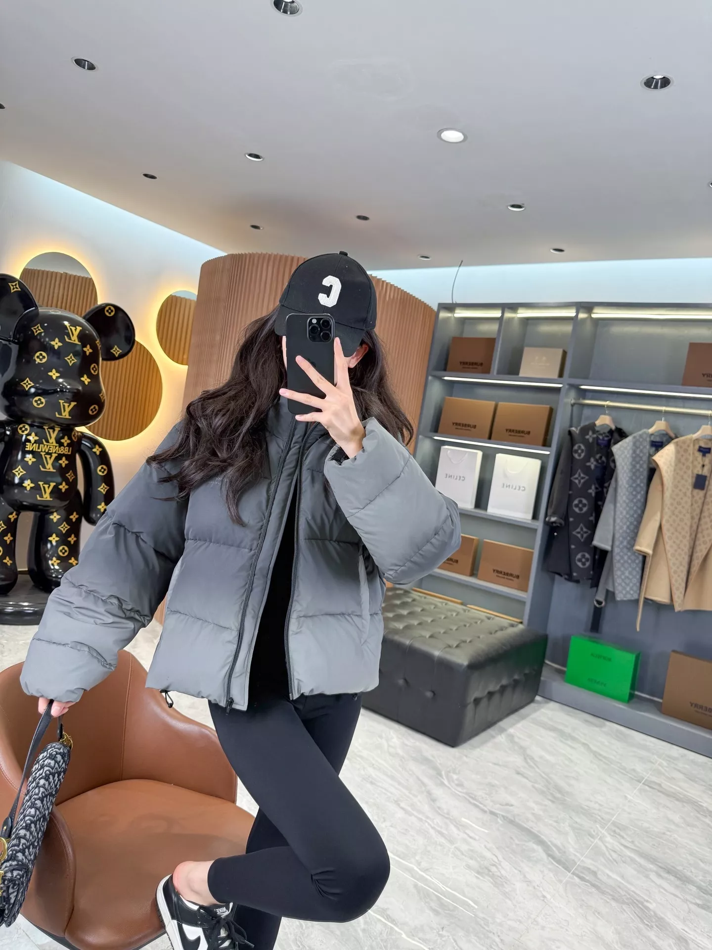 알렉산더왕 그라데이션 리플렉티브 숏 다운 재킷 상세 이미지 69