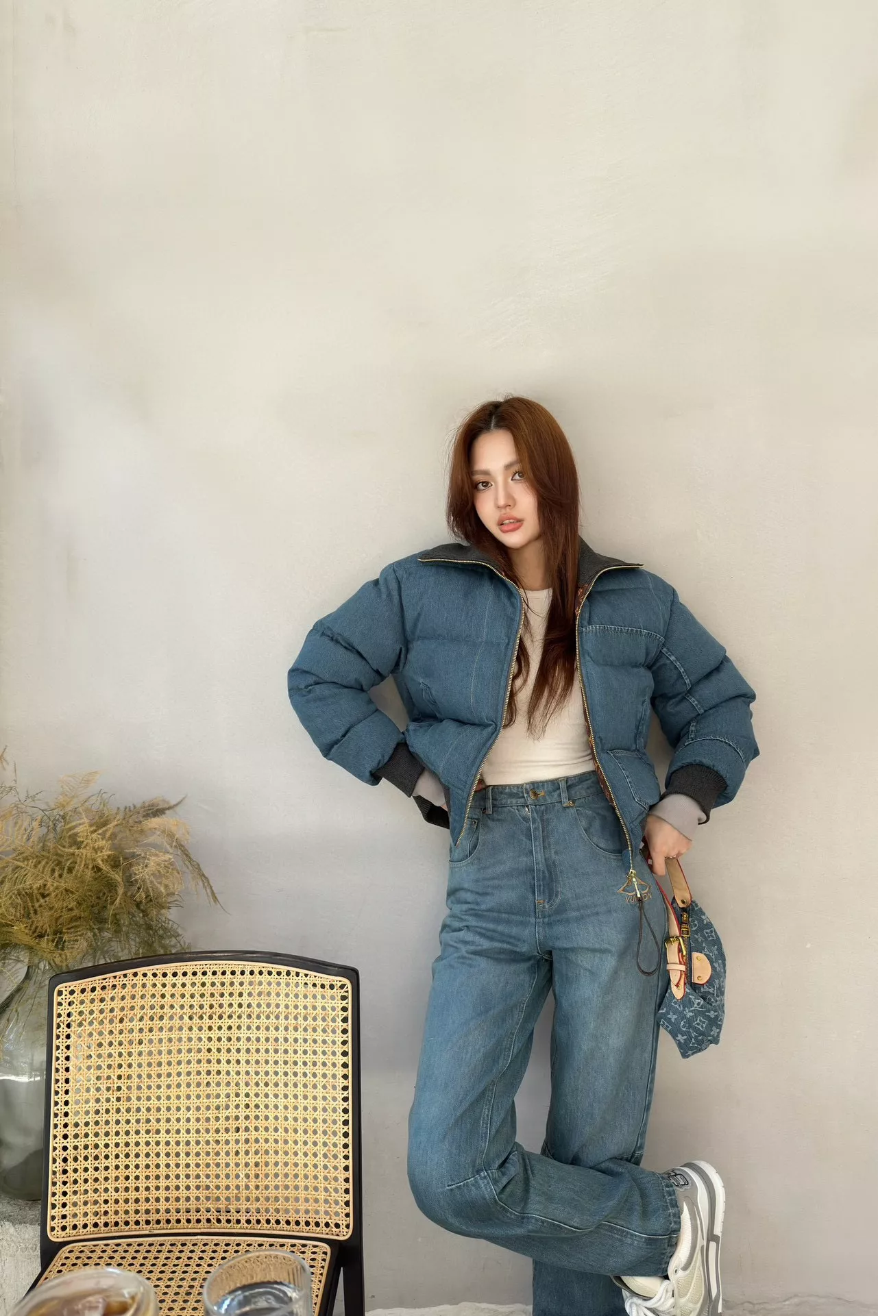 루이비통 데님 패치워크 하이넥 쇼트 다운 재킷 상세 이미지 56