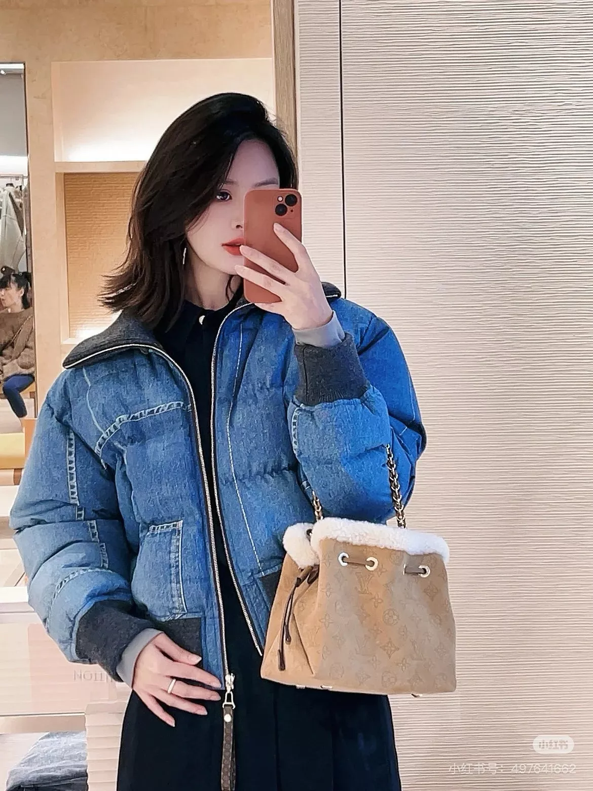 루이비통 데님 패치워크 하이넥 쇼트 다운 재킷 상세 이미지 27