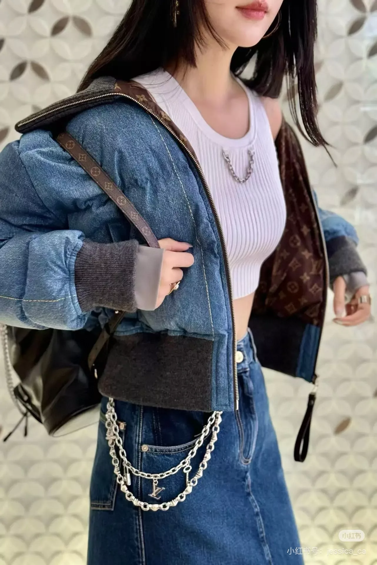 루이비통 데님 패치워크 하이넥 쇼트 다운 재킷 상세 이미지 33
