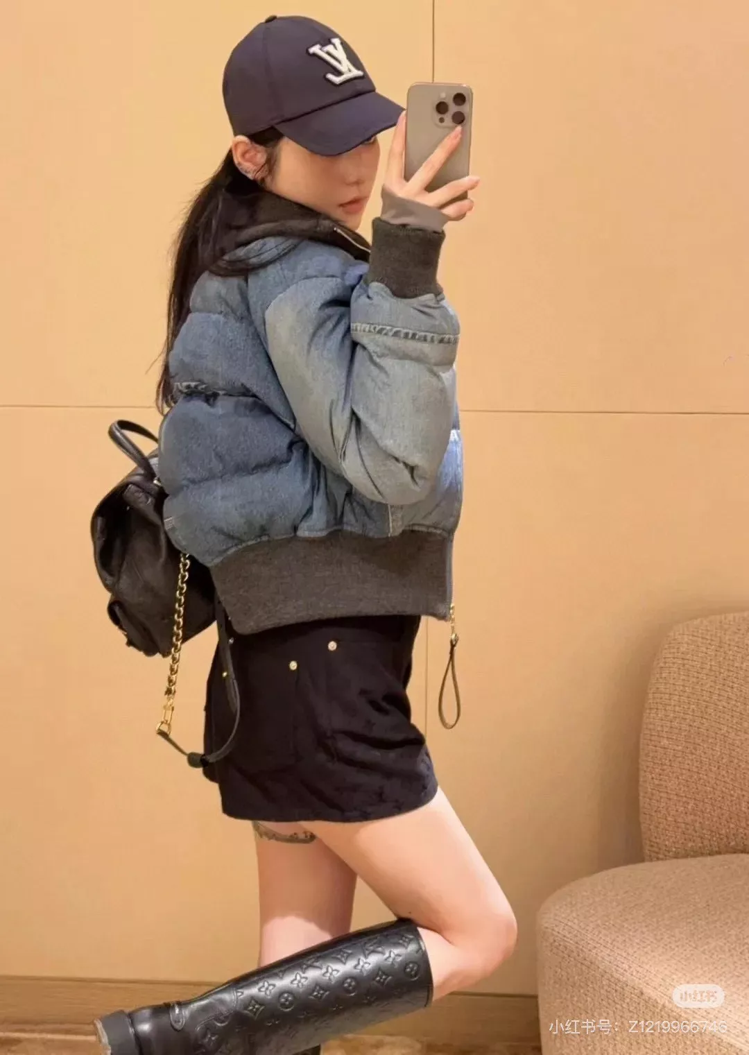 루이비통 데님 패치워크 하이넥 쇼트 다운 재킷 상세 이미지 31