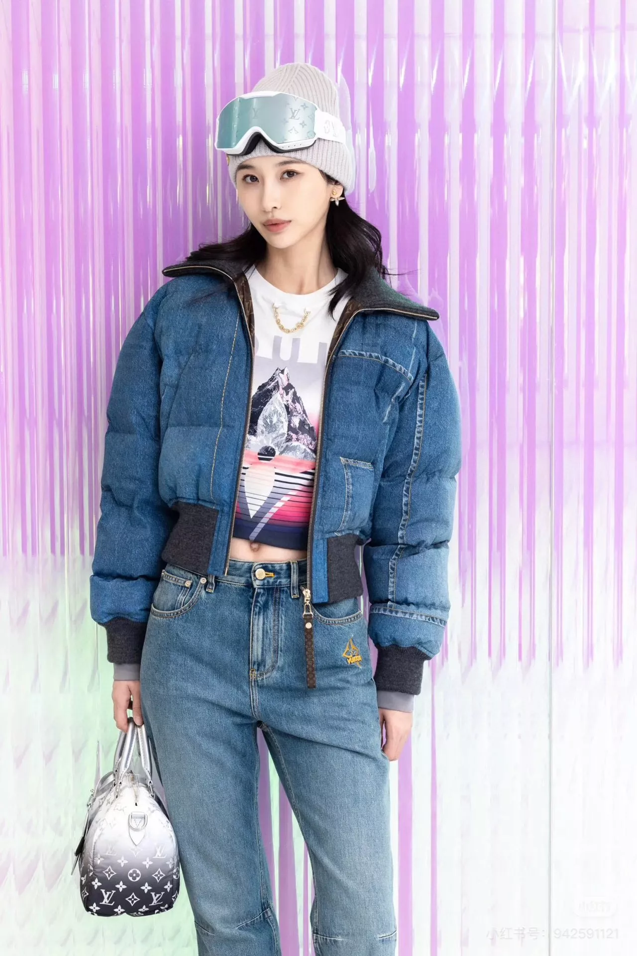 루이비통 데님 패치워크 하이넥 쇼트 다운 재킷 상세 이미지 42