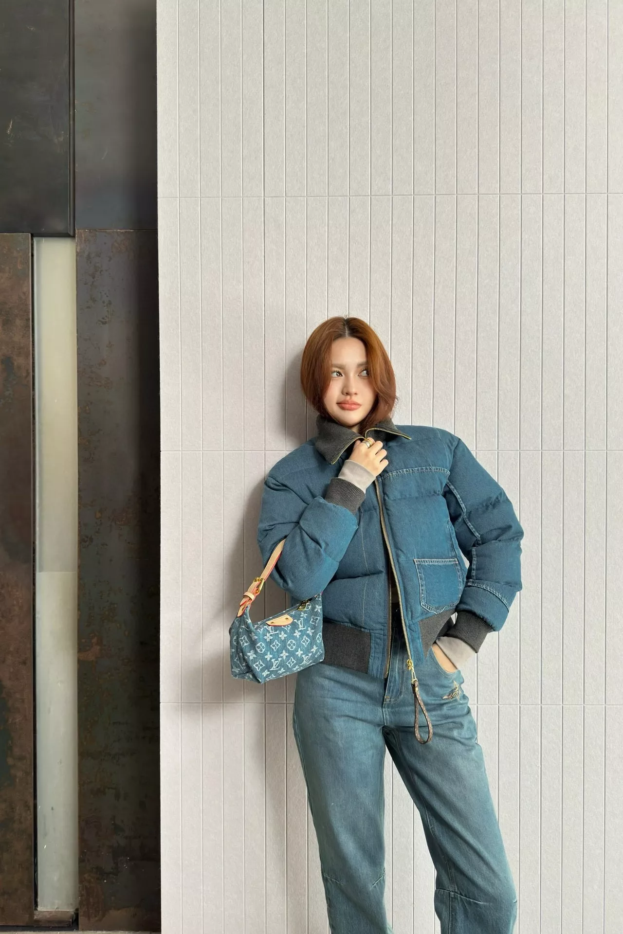 루이비통 데님 패치워크 하이넥 쇼트 다운 재킷 상세 이미지 60