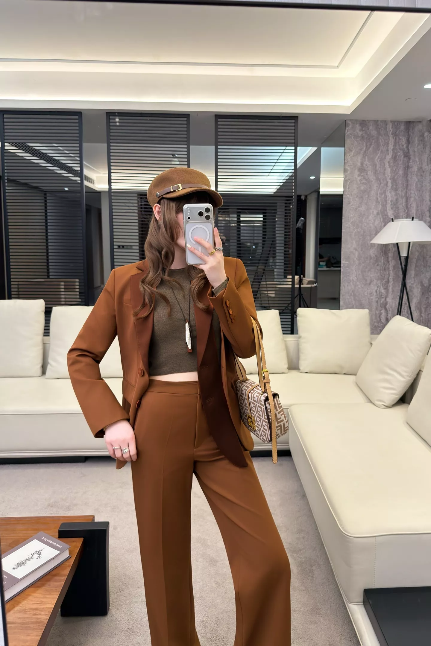 노브랜드 브라운 테일러드 슬랙스 팬츠 상세 이미지 20