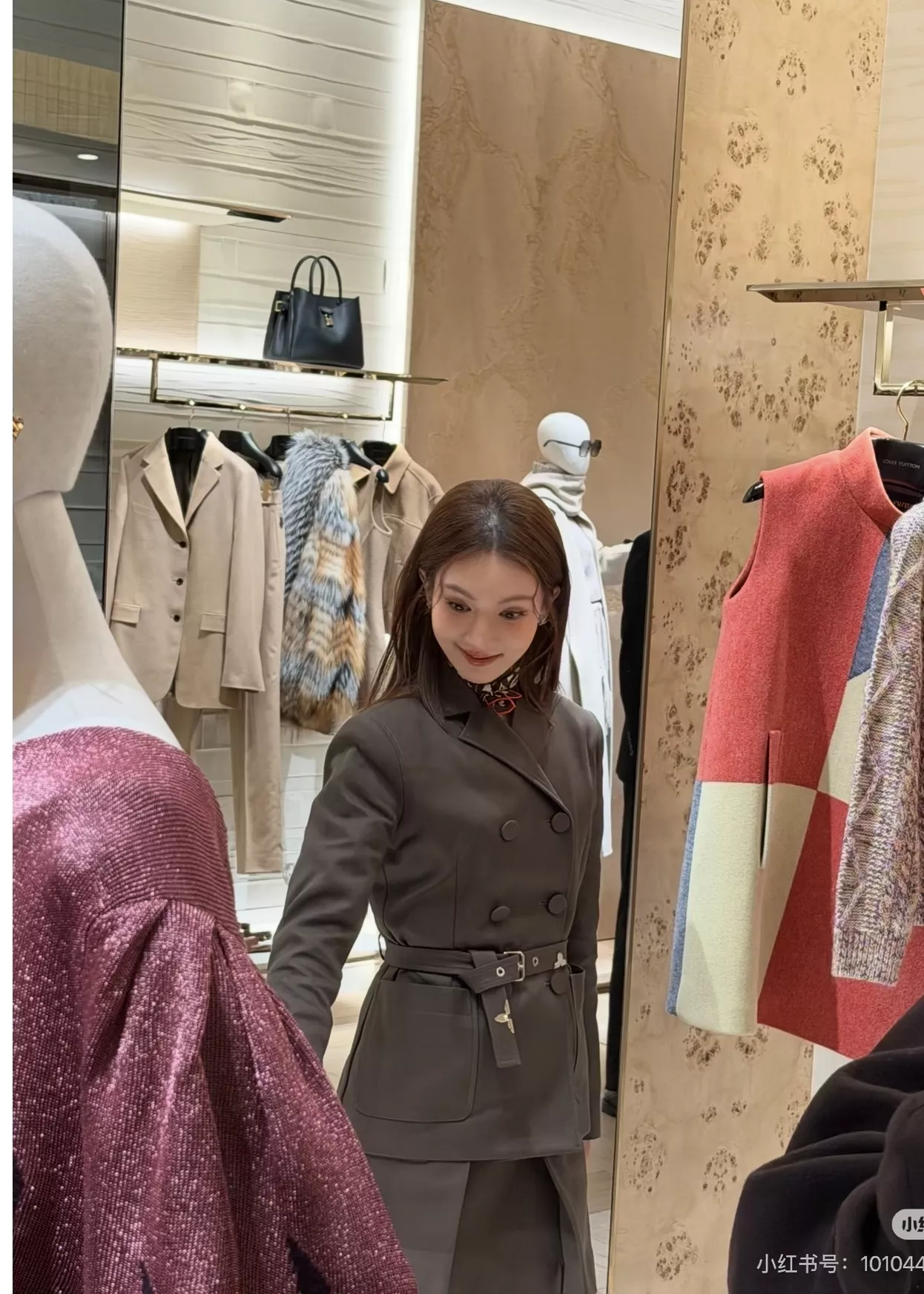 루이비통 그레이그린 플리츠 레더 벨트 포켓 미니 스커트 상세 이미지 16