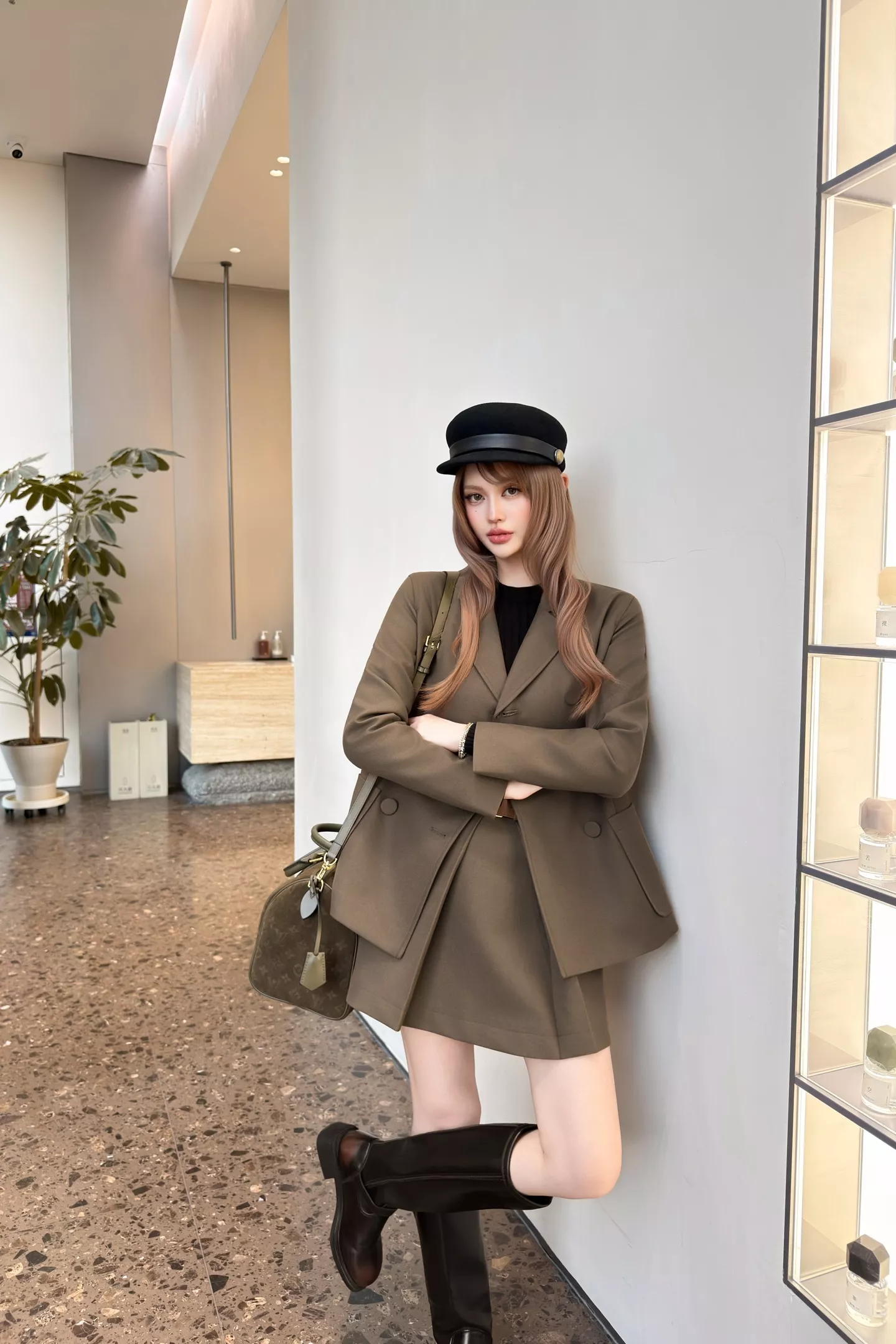 루이비통 그레이그린 플리츠 레더 벨트 포켓 미니 스커트 상세 이미지 23