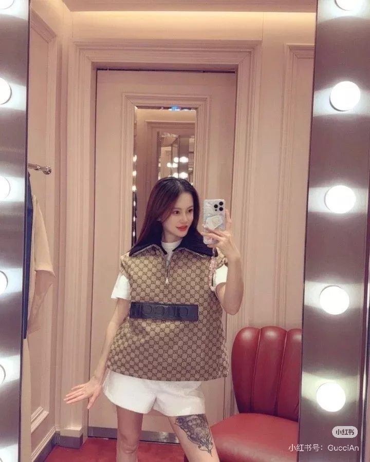 구찌 더블 G 자카드 빅카라 다운 베스트 상세 이미지 33