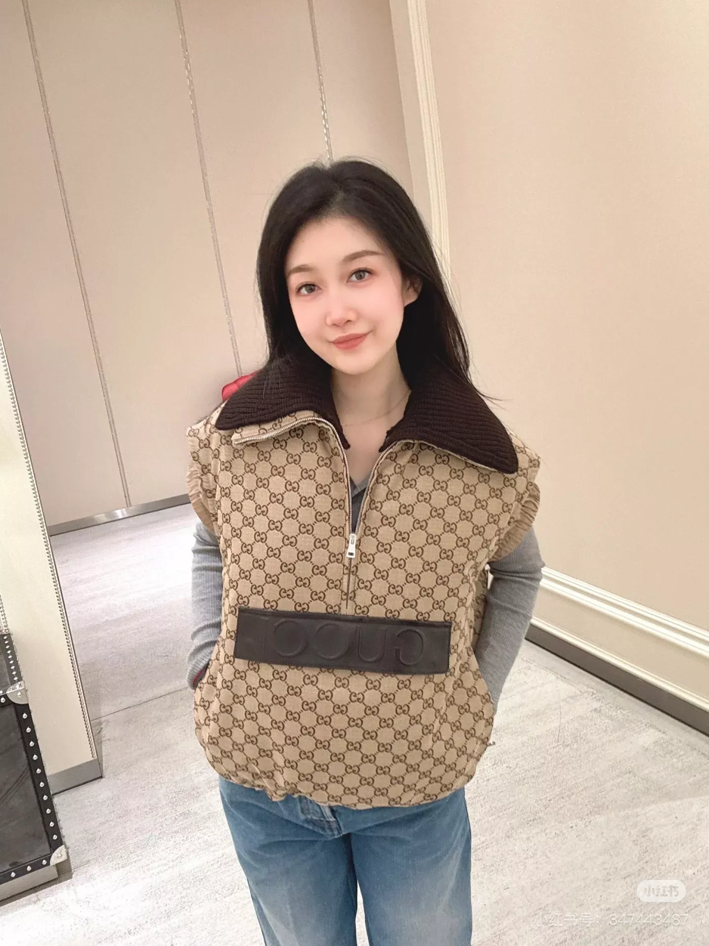 구찌 더블 G 자카드 빅카라 다운 베스트 상세 이미지 31
