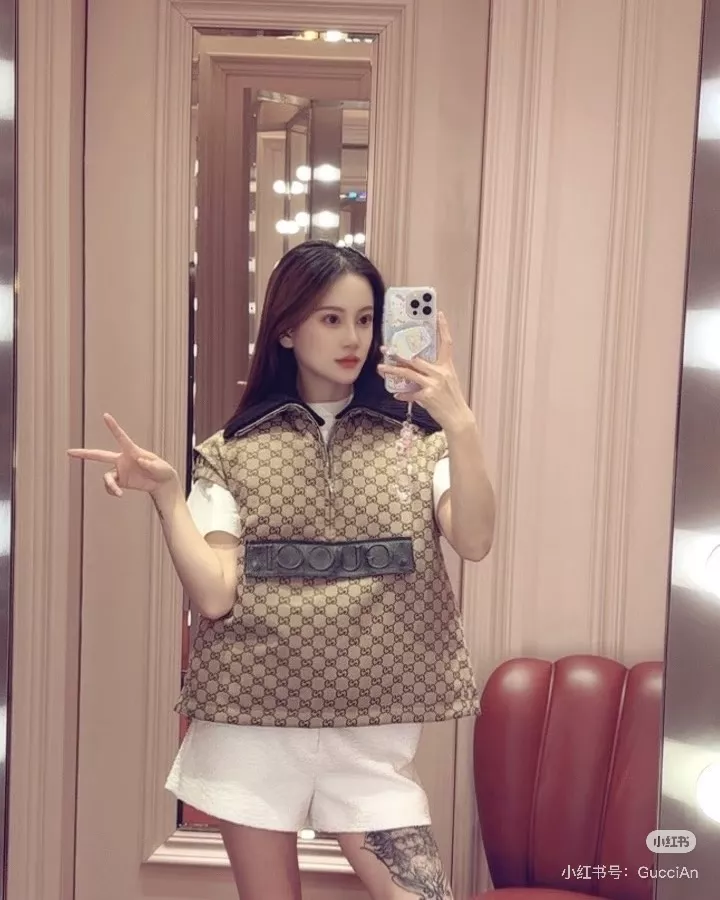 구찌 더블 G 자카드 빅카라 다운 베스트 상세 이미지 34