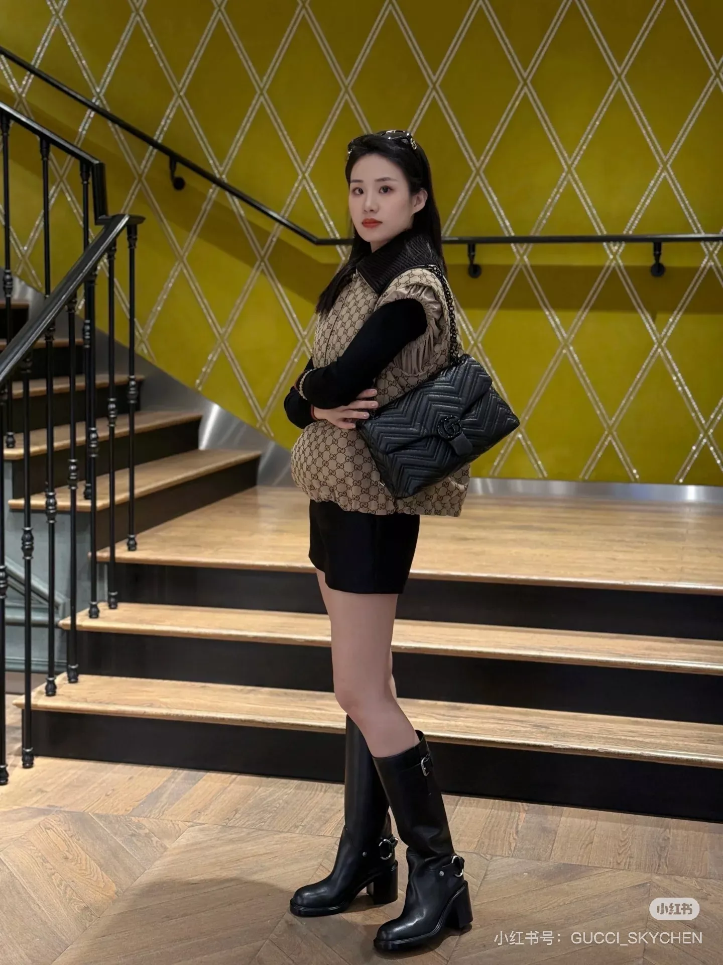구찌 더블 G 자카드 빅카라 다운 베스트 상세 이미지 19