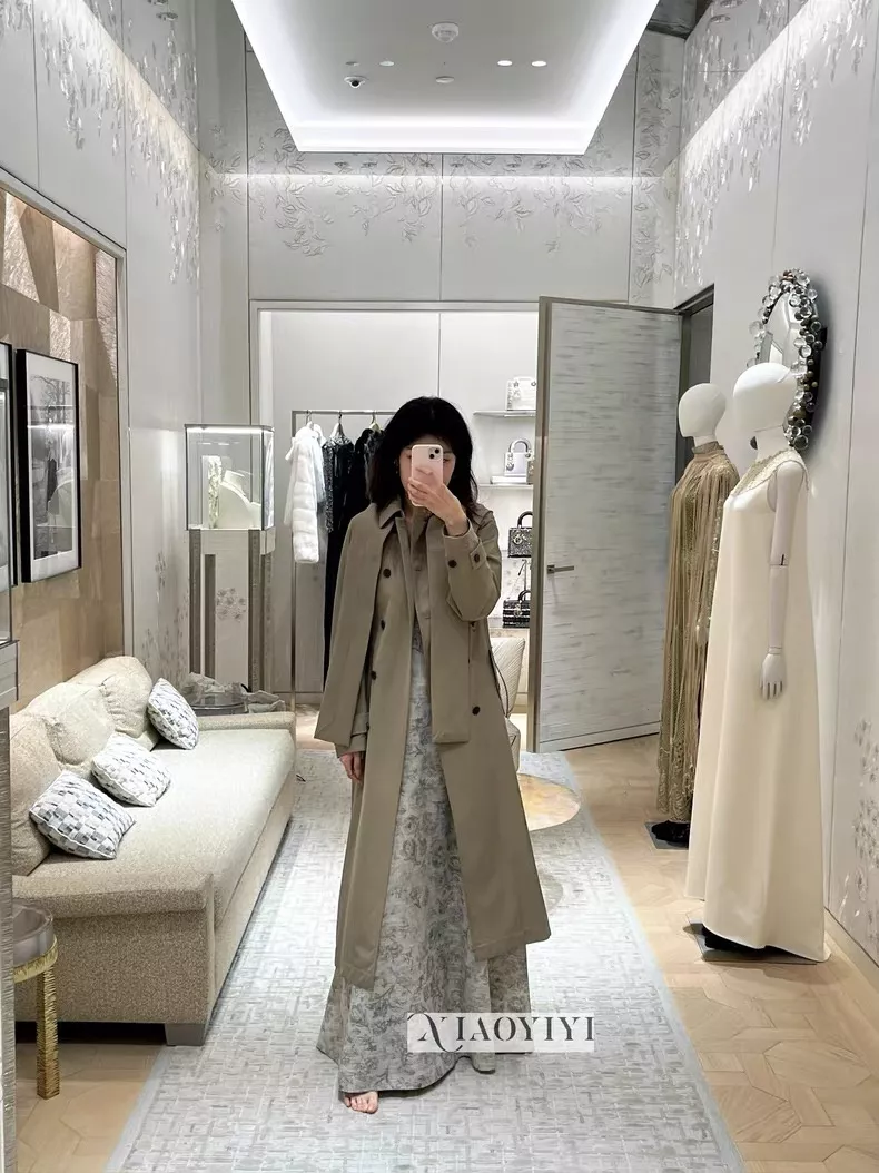 디올 25FW 탈부착 머플러형 넥워머 더블버튼 트렌치 코트 상세 이미지 17