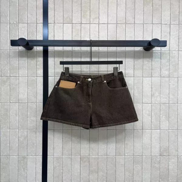 루이비통 모노그램 가죽 포켓 장식 하이웨스트 데님 쇼츠