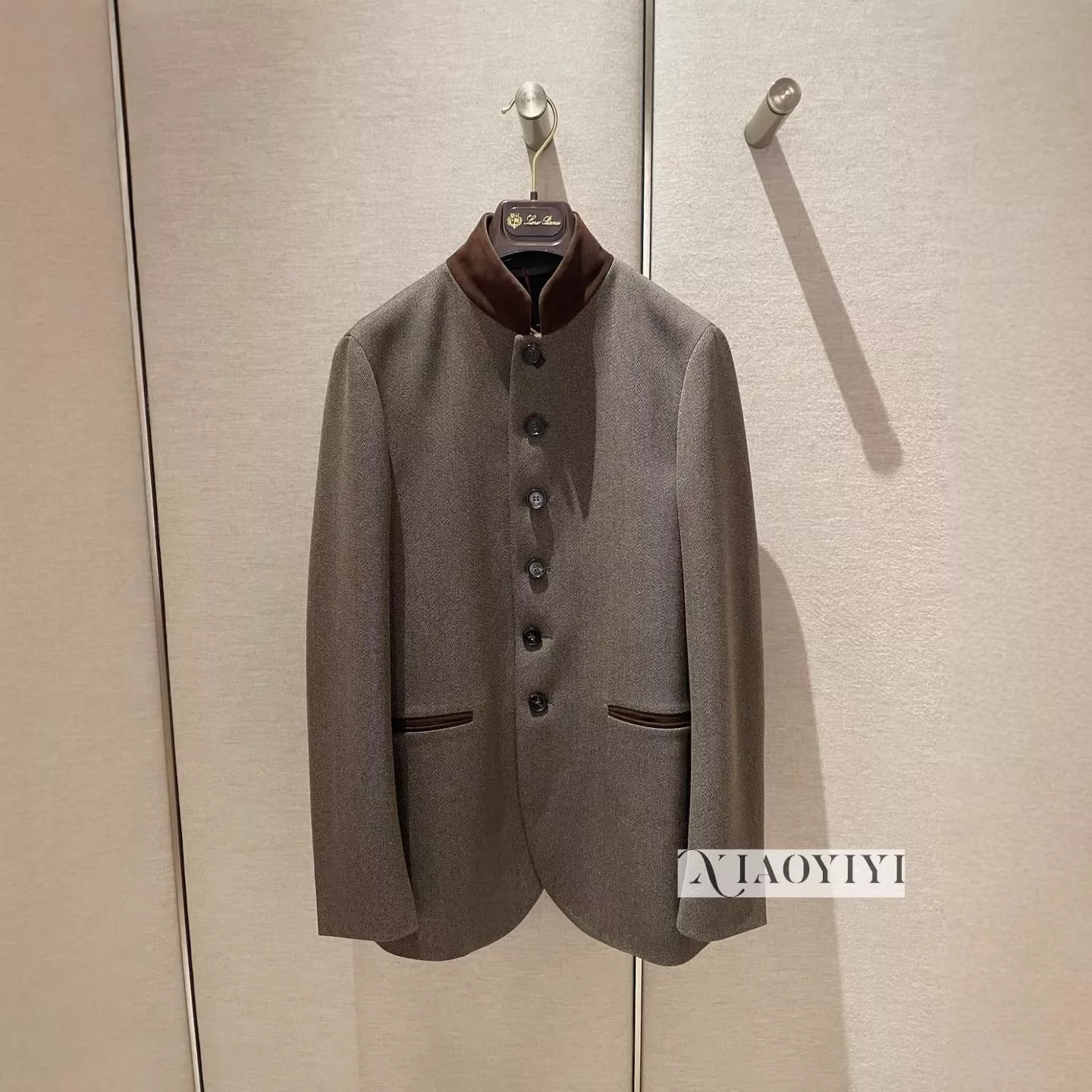 로로피아나 25FW 배색 스탠드카라 테일러드 재킷 상세 이미지 14