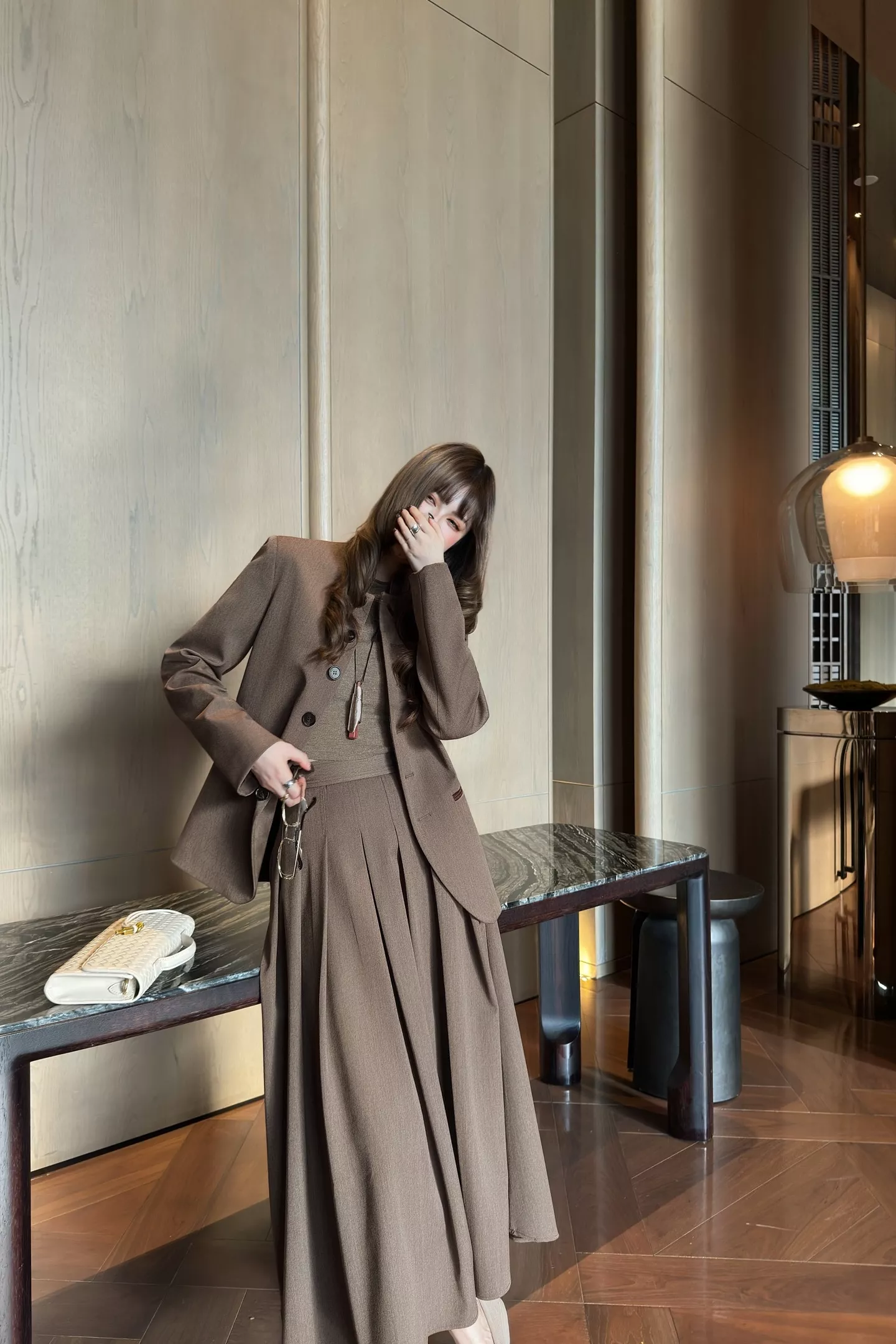 로로피아나 25FW 배색 스탠드카라 테일러드 재킷 상세 이미지 28