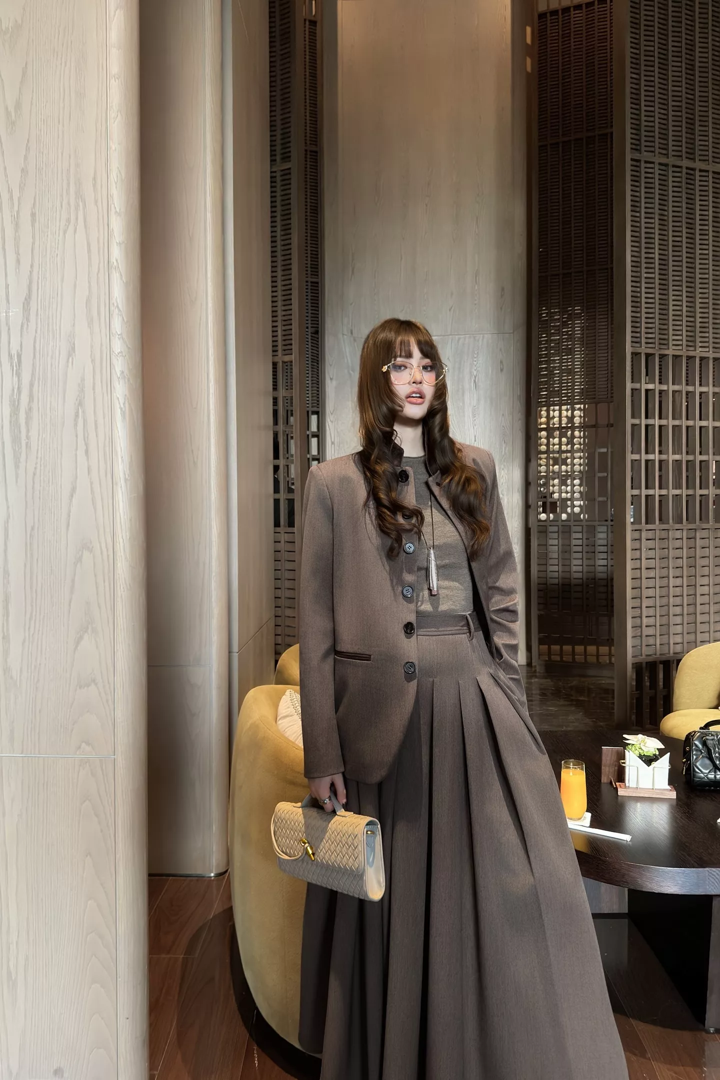 로로피아나 25FW 배색 스탠드카라 테일러드 재킷 상세 이미지 30