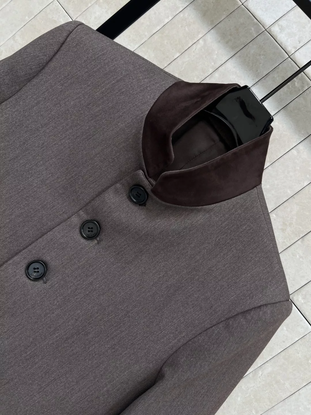 로로피아나 25FW 배색 스탠드카라 테일러드 재킷 상세 이미지 2