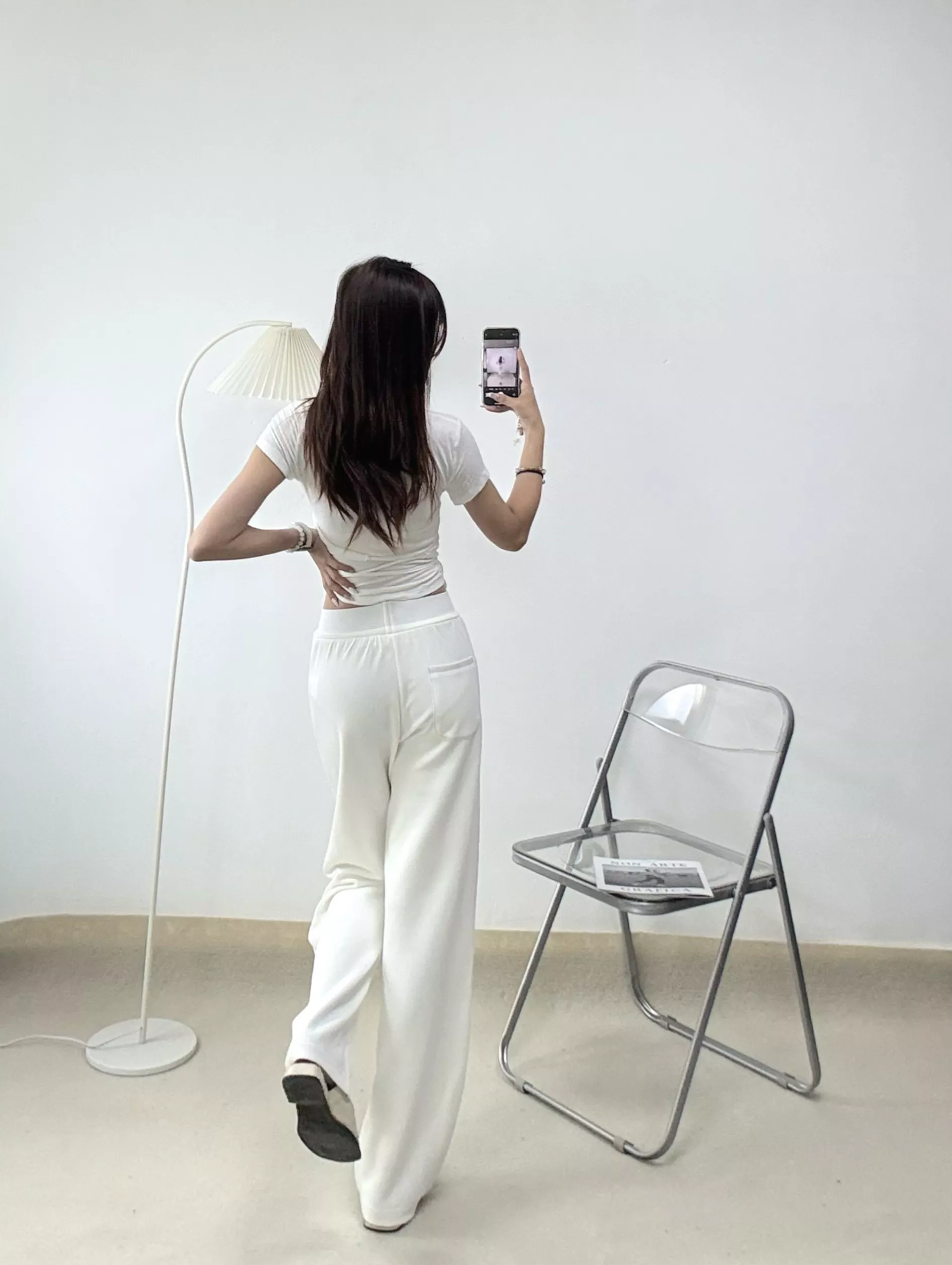 생로랑 로고 밴딩 와이드핏 트레이닝 팬츠 상세 이미지 27