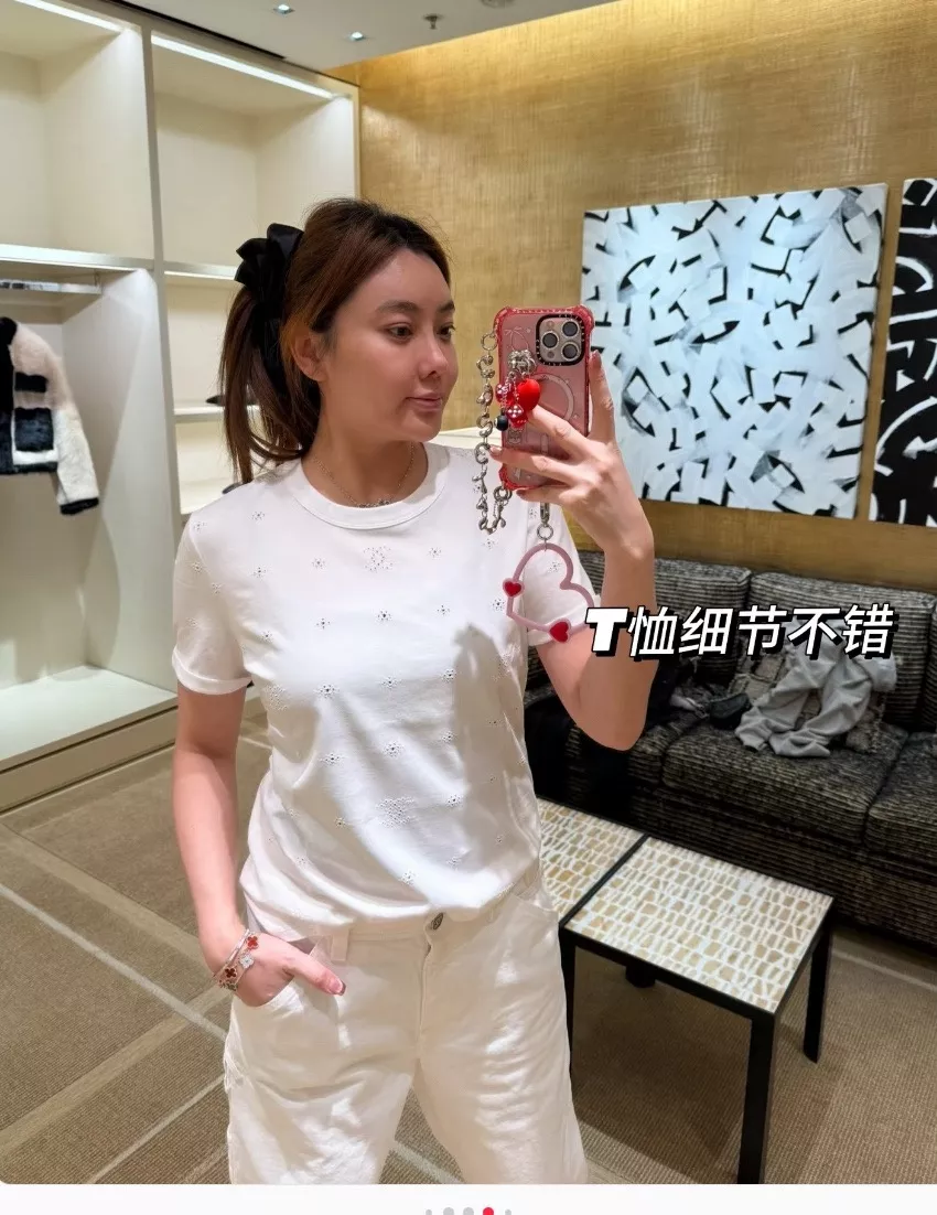 샤넬 더블C 펀칭 플라워 자수 코튼 반소매 티셔츠 상세 이미지 11