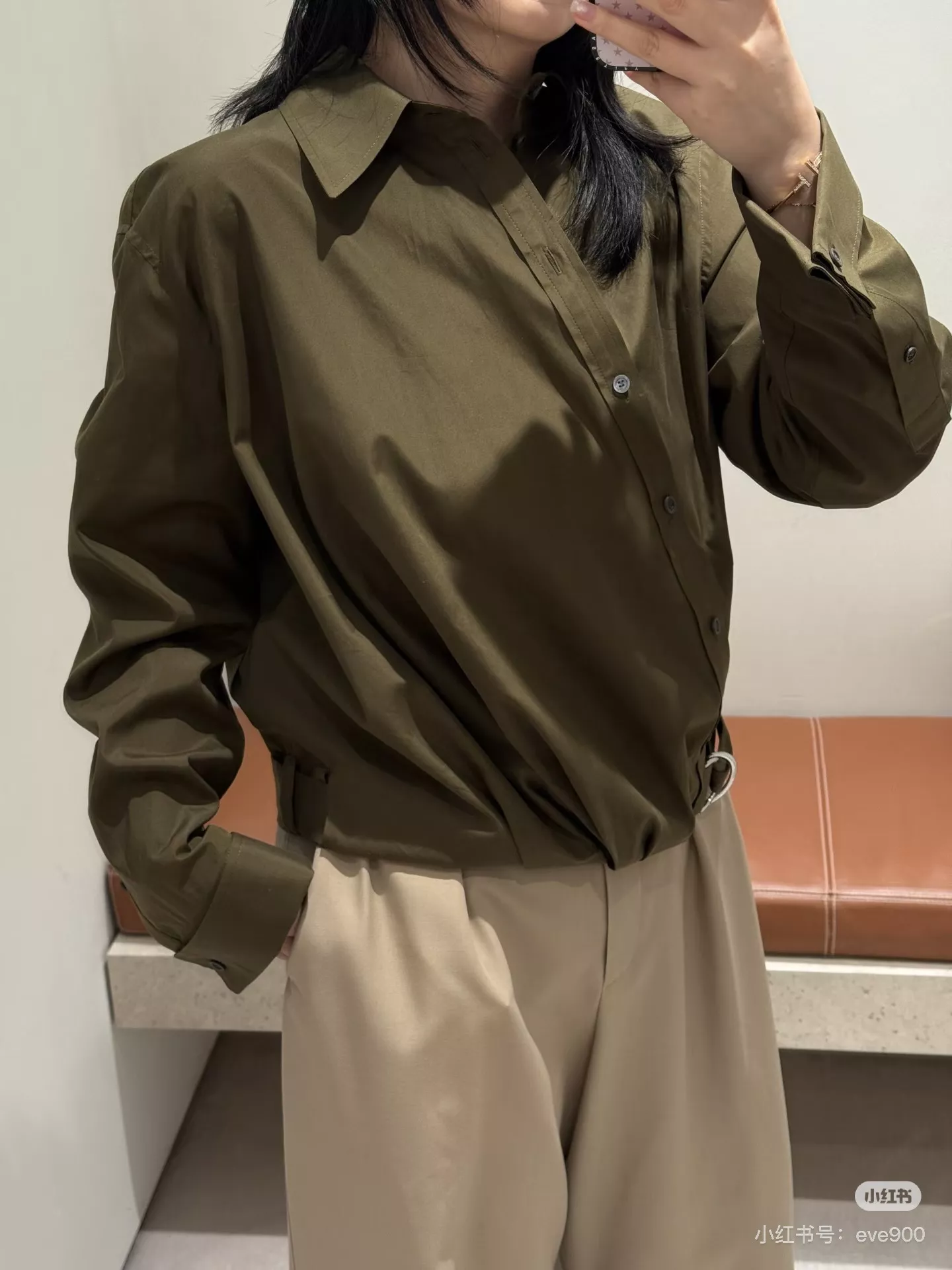 노브랜드 허리 벨트 디테일 슬림핏 카라 셔츠 상세 이미지 25