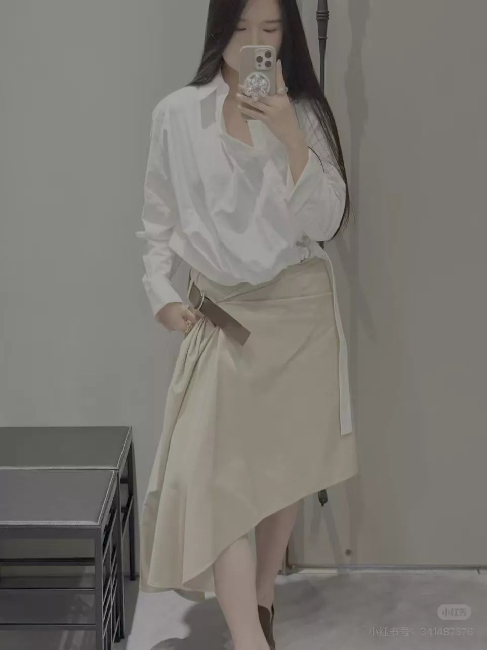 노브랜드 허리 벨트 디테일 슬림핏 카라 셔츠 상세 이미지 33