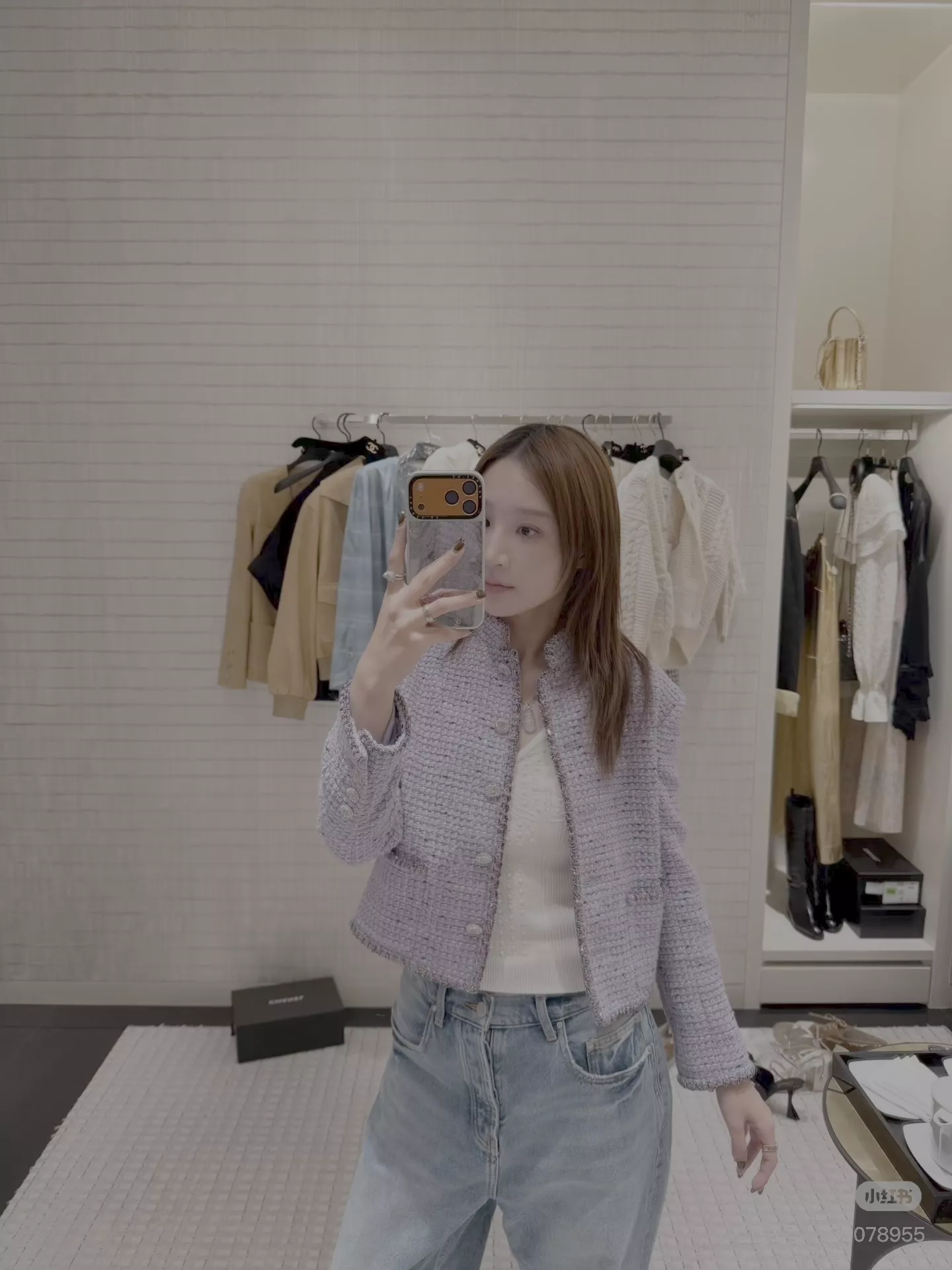 샤넬 26초봄 퍼플 트위드 스팽글 쇼트 자켓 상세 이미지 13