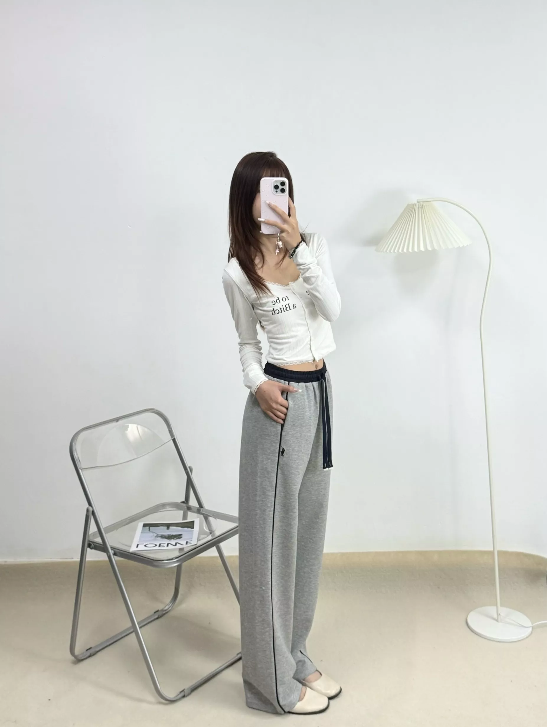 버버리 한계 배색 와이드 트레이닝 팬츠 상세 이미지 17