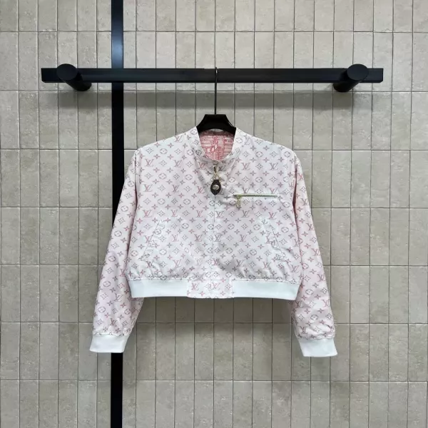 루이비통 26SS 핑크 모노그램 리버서블 봄버 재킷