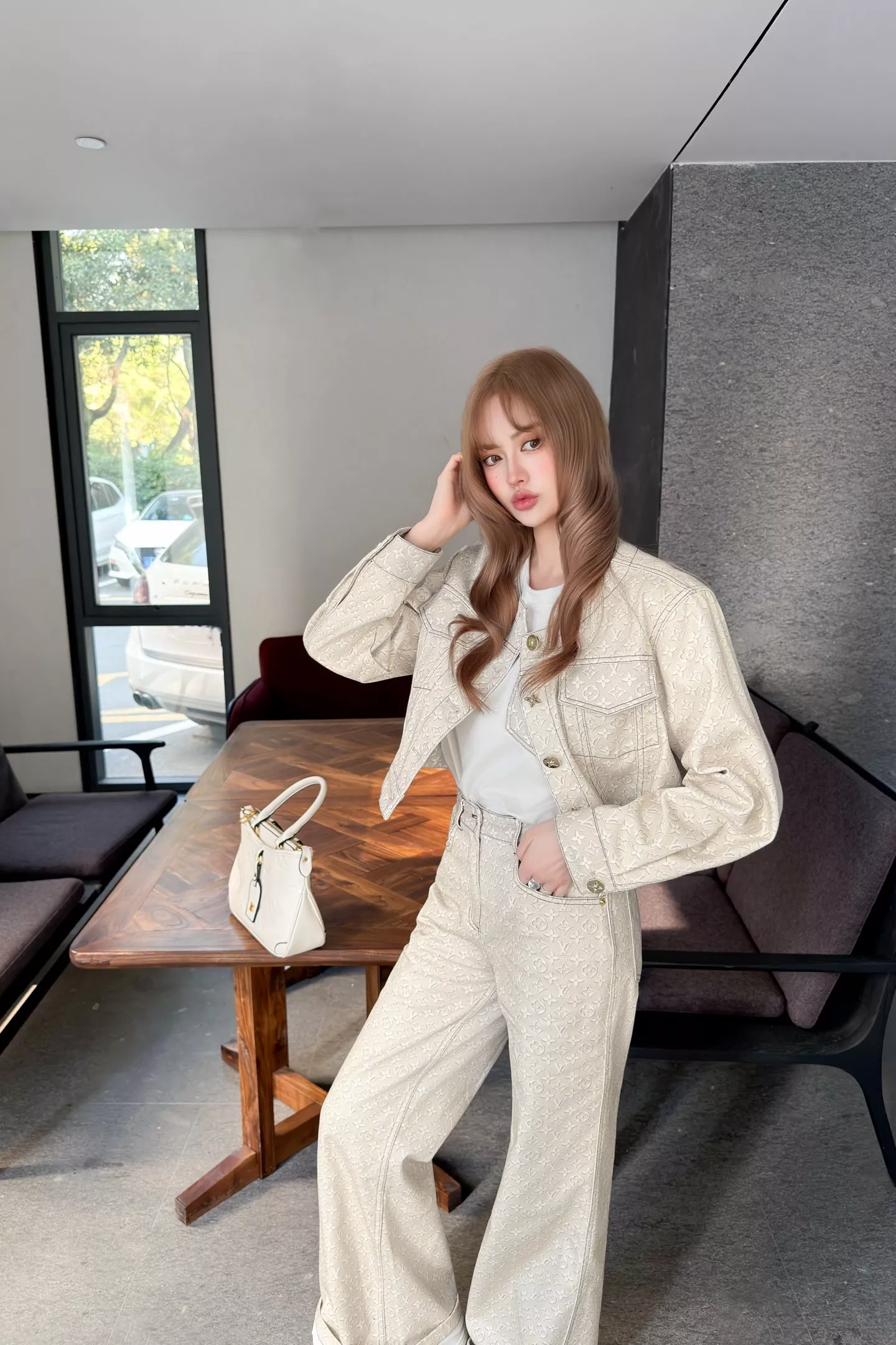 루이비통 모노그램 자카드 하이웨이스트 와이드 데님 팬츠 상세 이미지 19