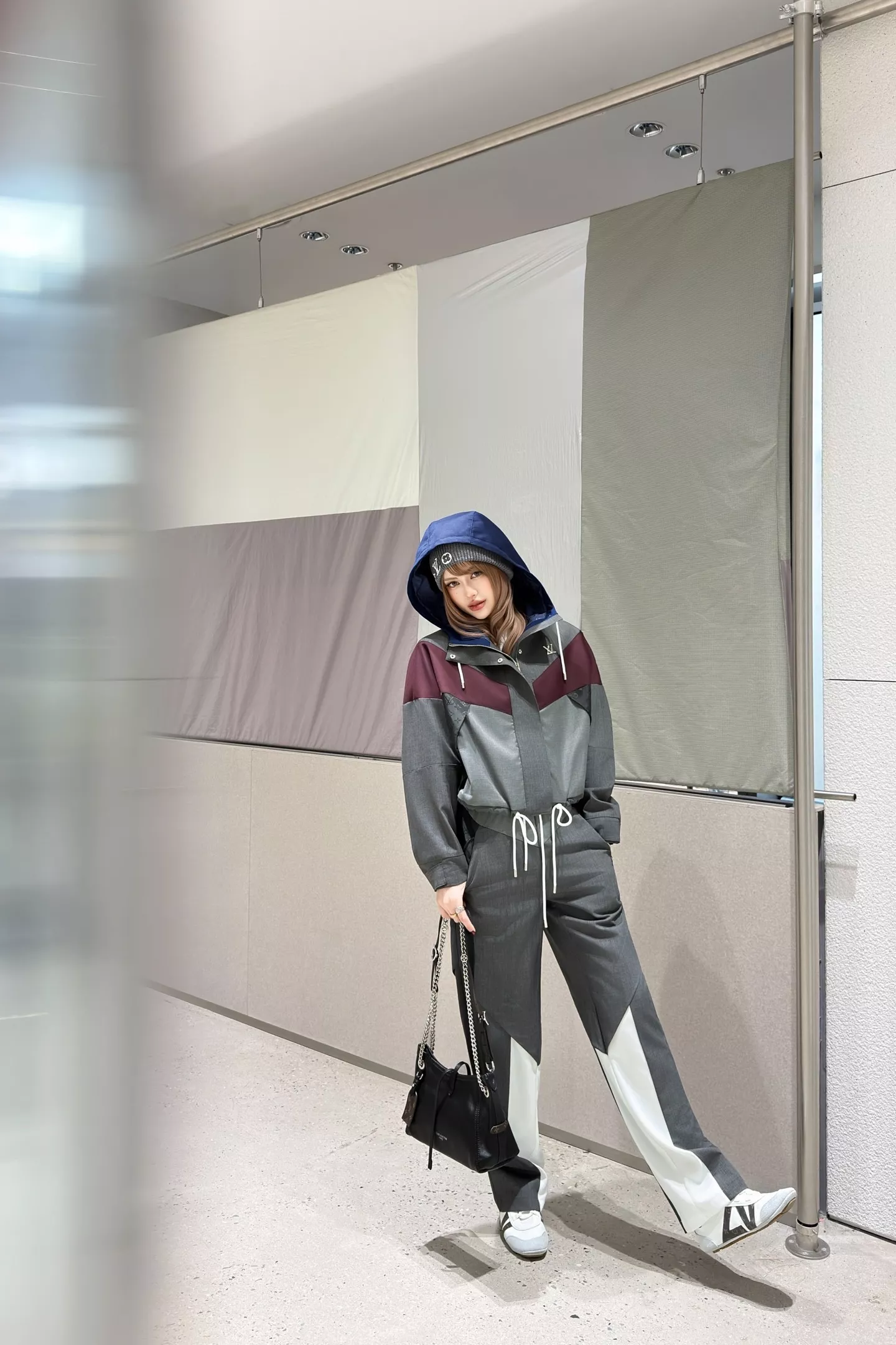 루이비통 26 이른 봄 컬러블록 드로스트링 하이웨스트 팬츠 상세 이미지 25