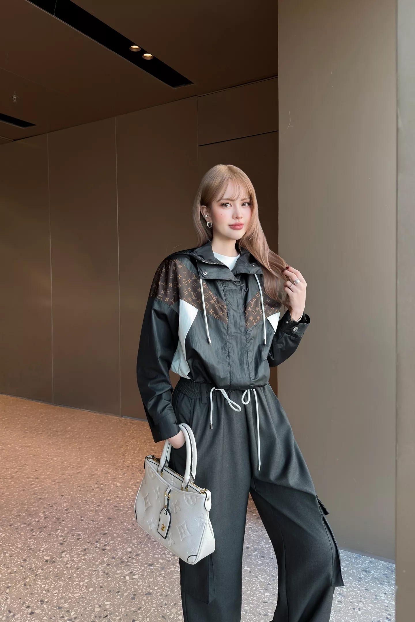 루이비통 그레이 카고 와이드 팬츠 상세 이미지 34
