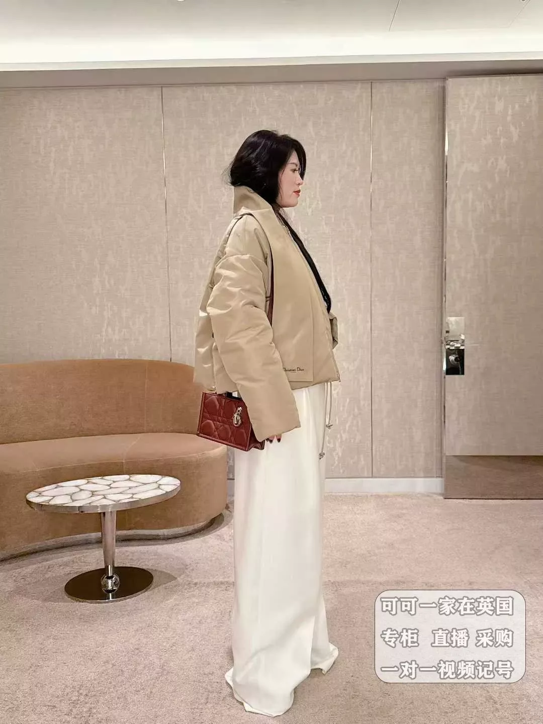 디올 25FW 탈부착 머플러 포인트 숏 패딩 점퍼 상세 이미지 25