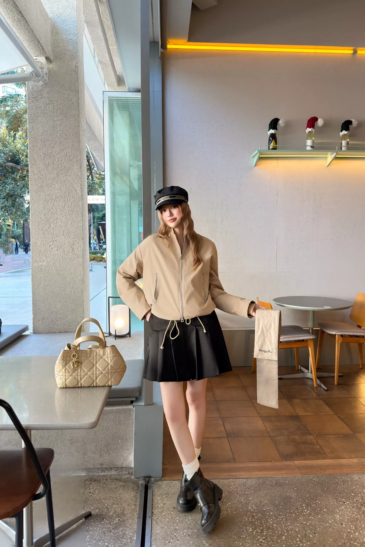 디올 25FW 탈부착 머플러 포인트 숏 패딩 점퍼 상세 이미지 41