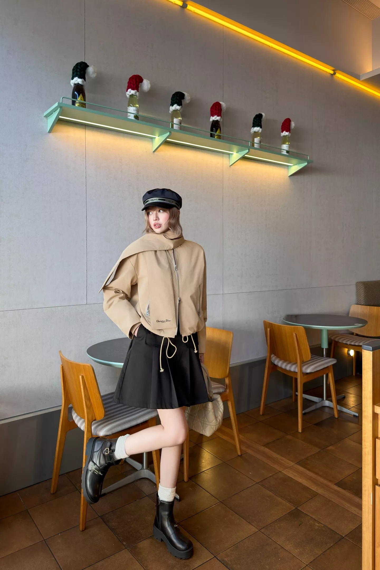 디올 25FW 탈부착 머플러 포인트 숏 패딩 점퍼 상세 이미지 40