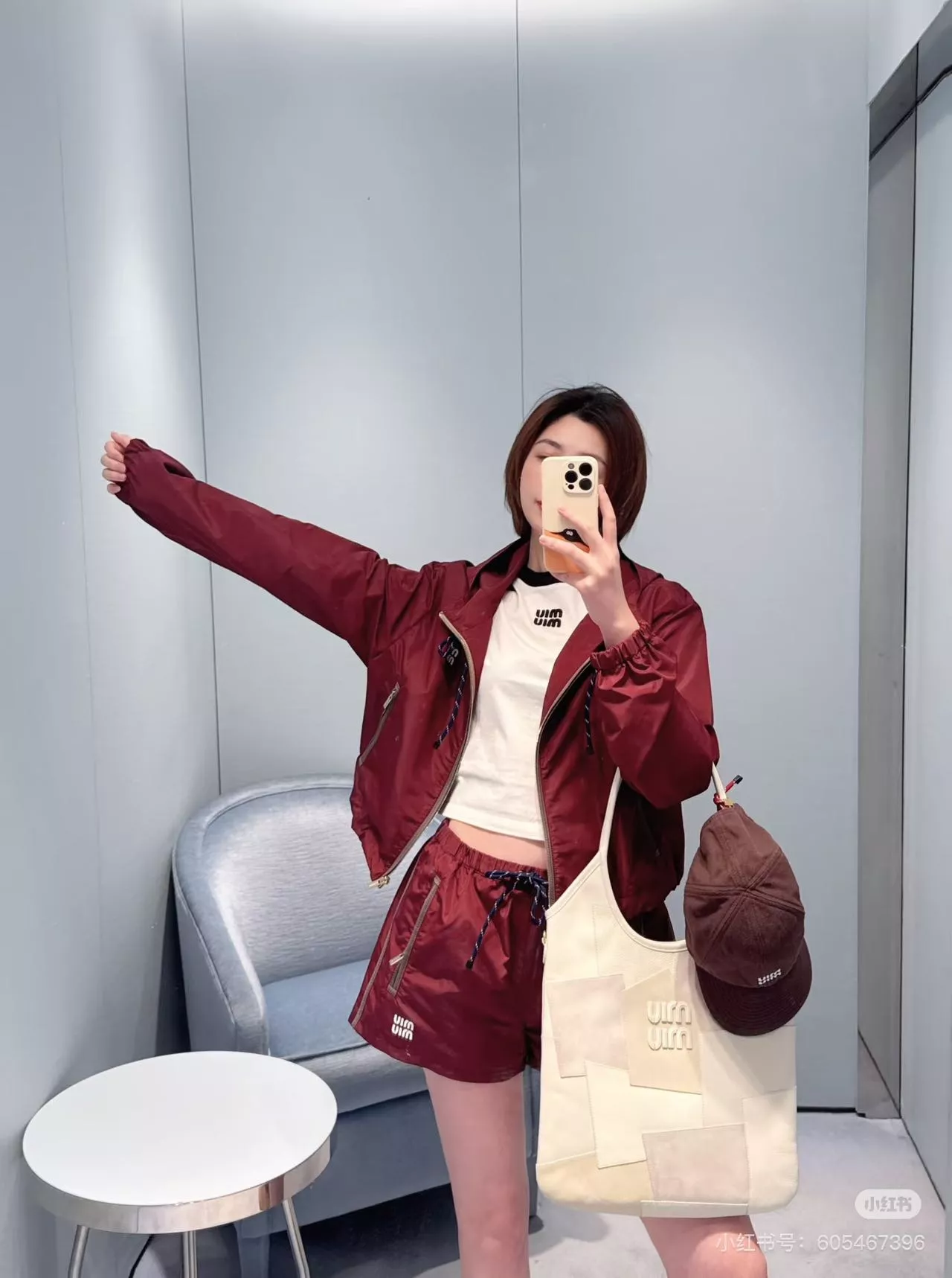 미우미우 26SS 로고 나일론 쇼츠 상세 이미지 26