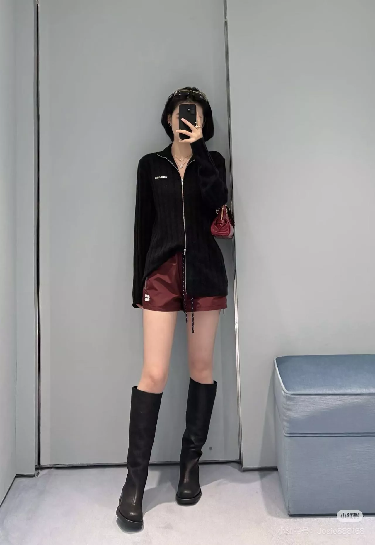 미우미우 26SS 로고 나일론 쇼츠 상세 이미지 19