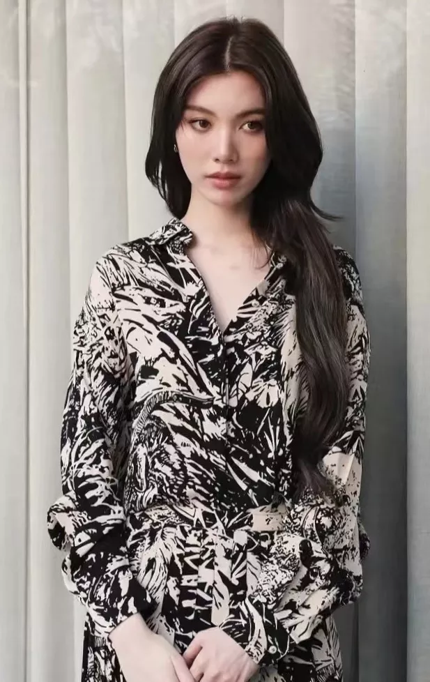 로로피아나 플라워 애니멀 프린트 트윌 실크 셔츠 상세 이미지 12