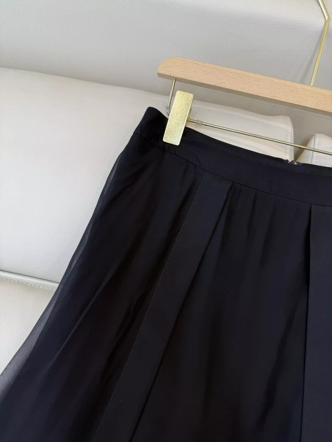 노브랜드 실크 블렌드 쉬폰 롱 스커트 상세 이미지 5