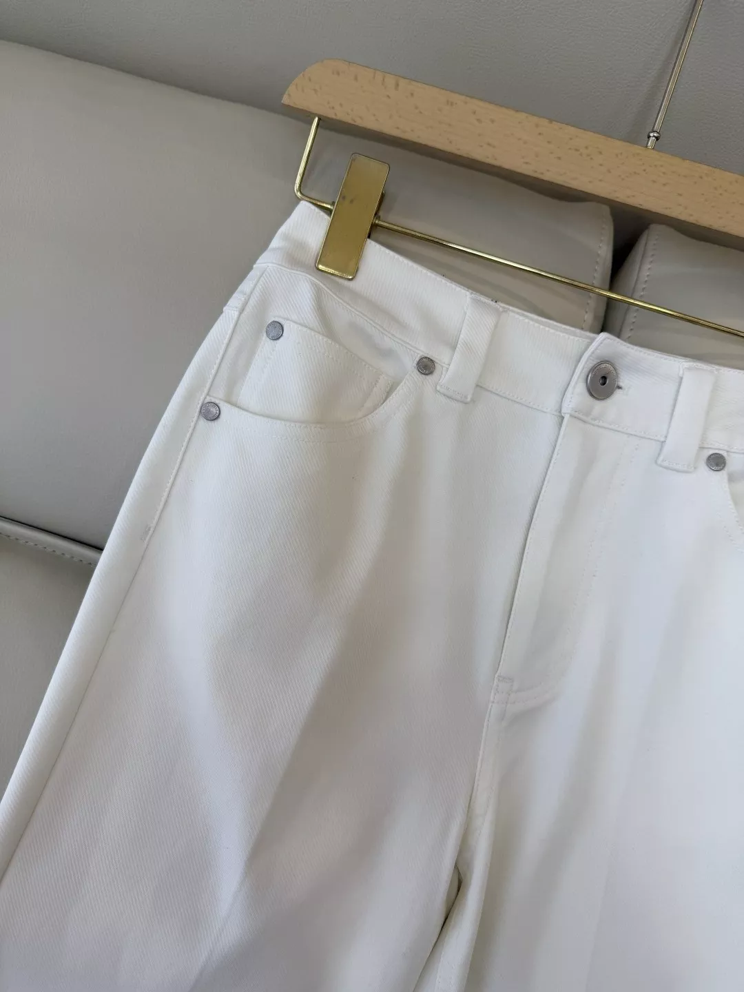 노브랜드 신상 화이트 스트레치 데님 코튼 롱팬츠 상세 이미지 5