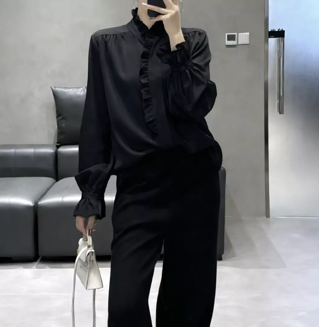 끌로에 극简풍 실크 스트레치 새틴 긴소매 셔츠 상세 이미지 11