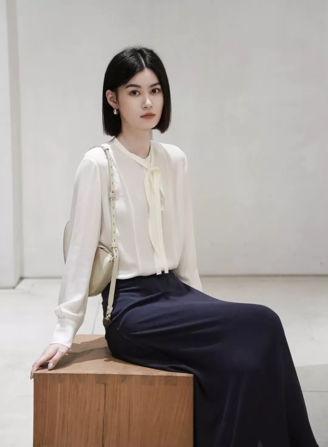 아이시클 실크 크레이프 긴소매 셔츠 상세 이미지 15