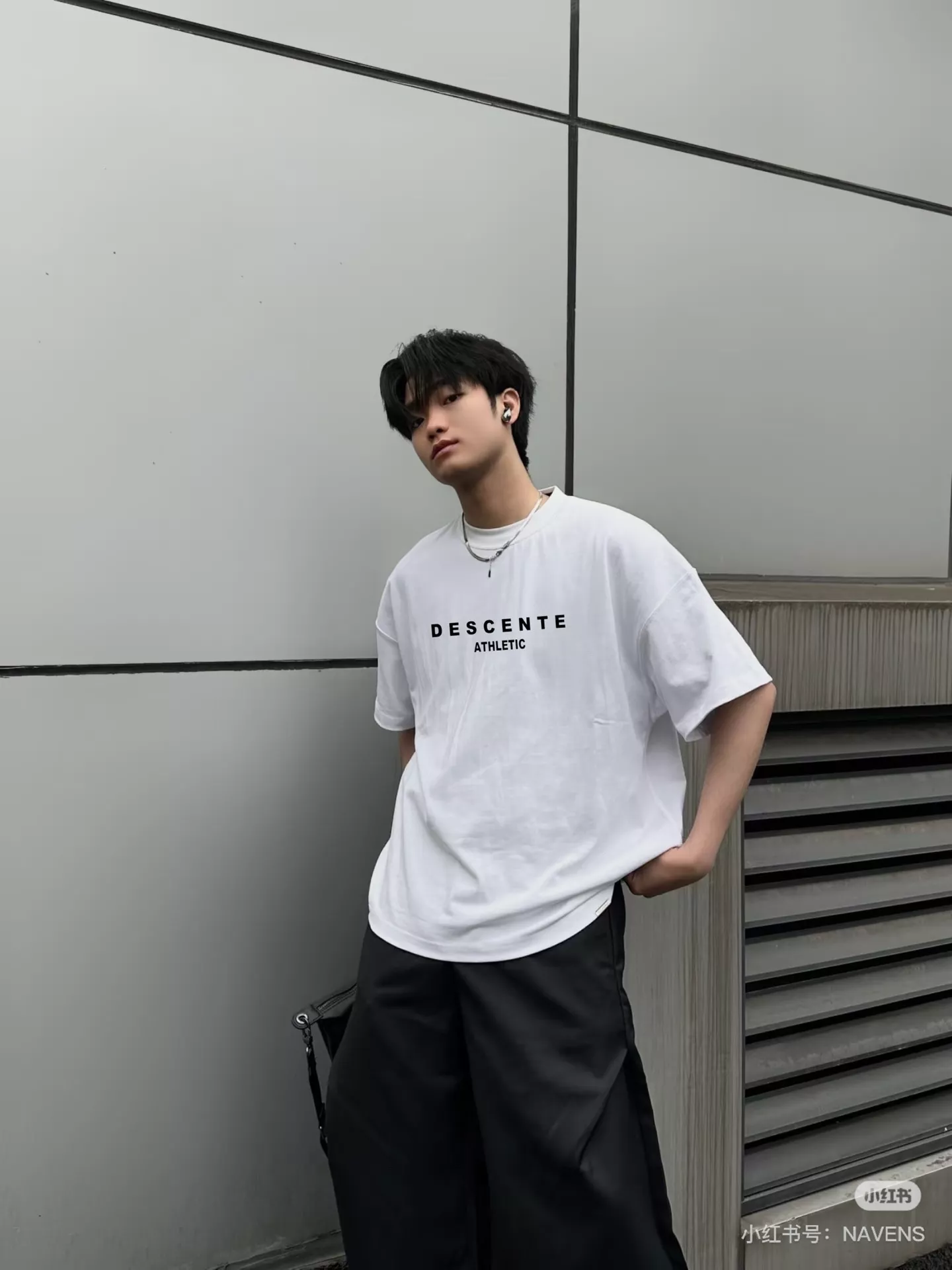 데상트 애슬레틱 레터링 로고 코튼 티셔츠 상세 이미지 9