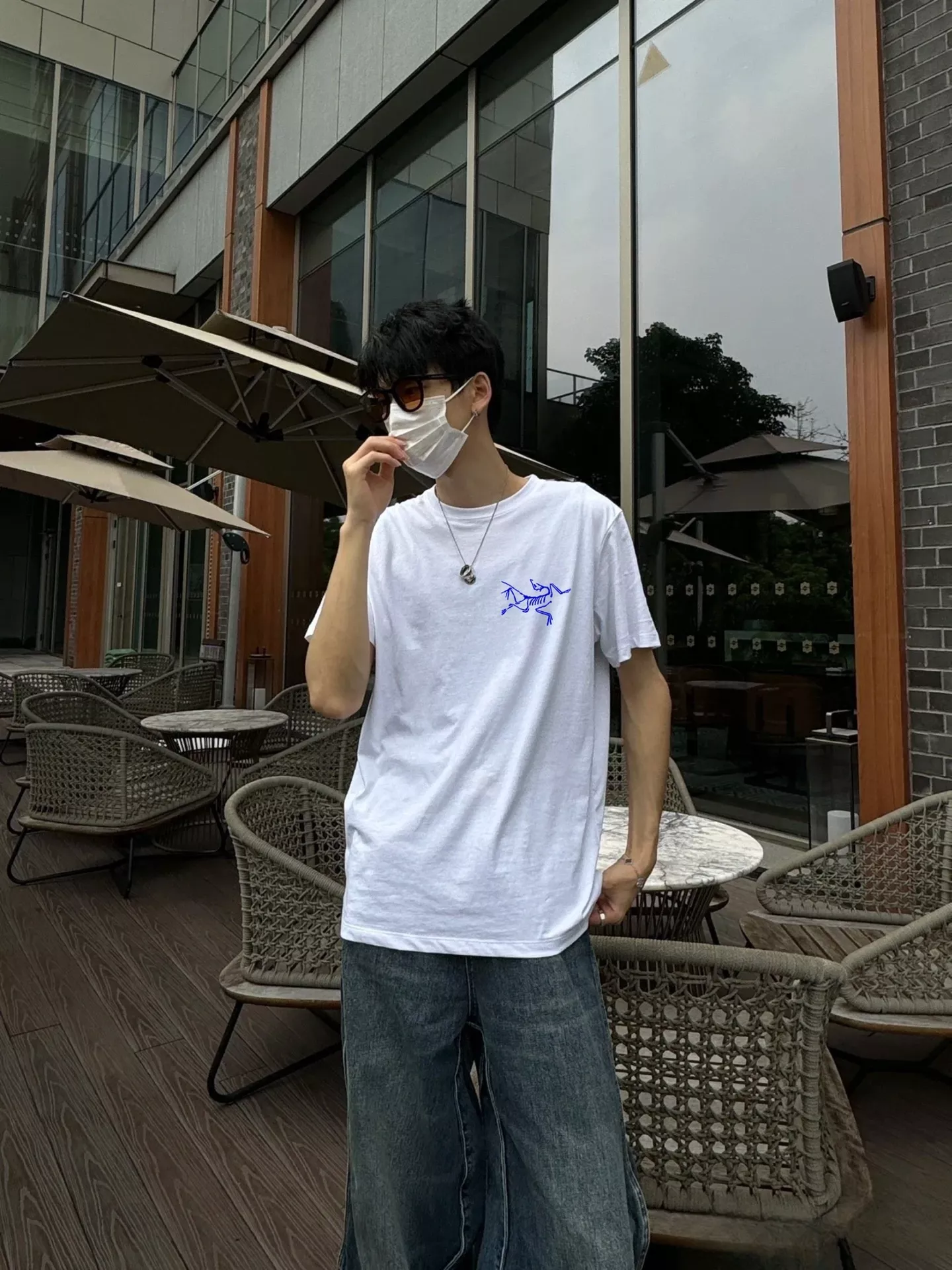 아크테릭스 로고 프린트 코튼 반소매 티셔츠 상세 이미지 14