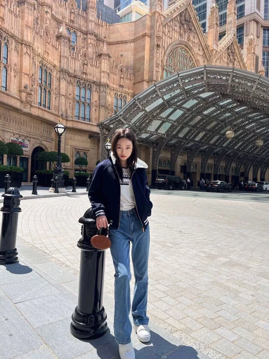 셀린느 금장 지퍼 후드 배색 립 자켓 상세 이미지 12