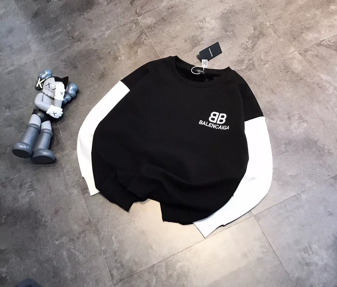 발렌시아가 BB 배색 소매 자수 로고 기모 맨투맨 상세 이미지 1