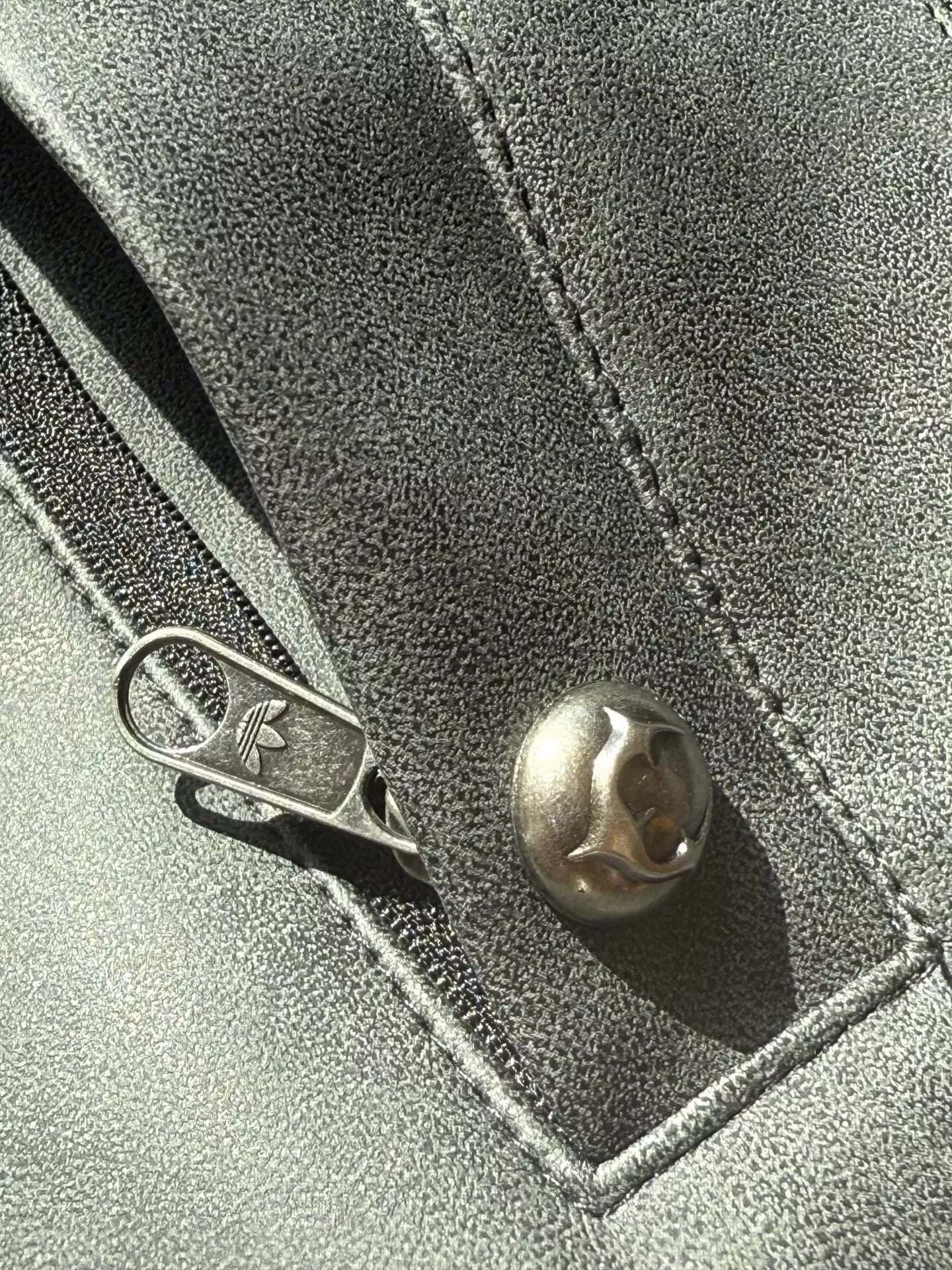 아디다스 오리지널스 떠그클럽 콜라보 TG LTHR JKT 후드 집업 재킷 상세 이미지 19