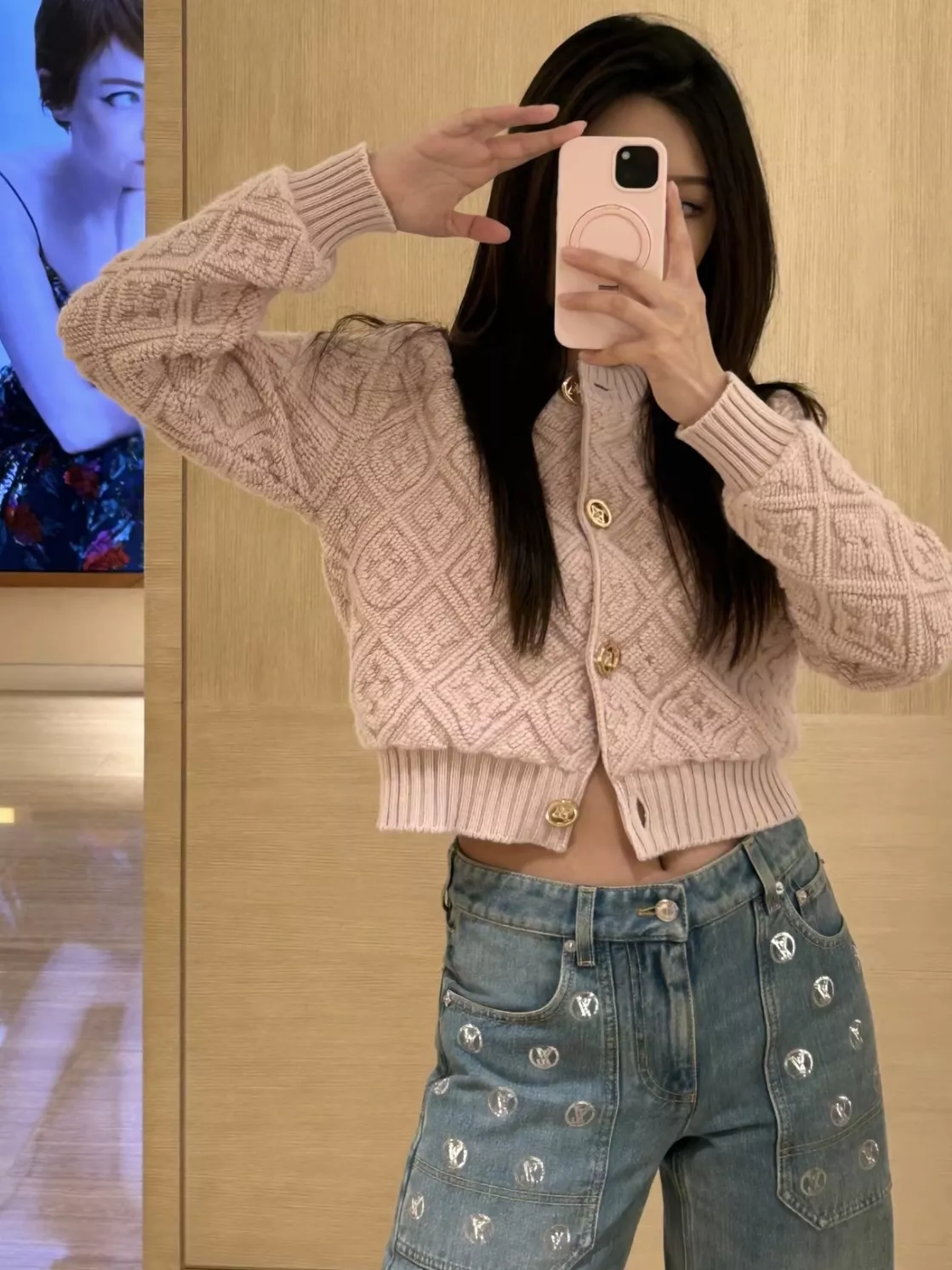 루이비통 모노그램 스팽글 로고 워시드 데님 팬츠 상세 이미지 21